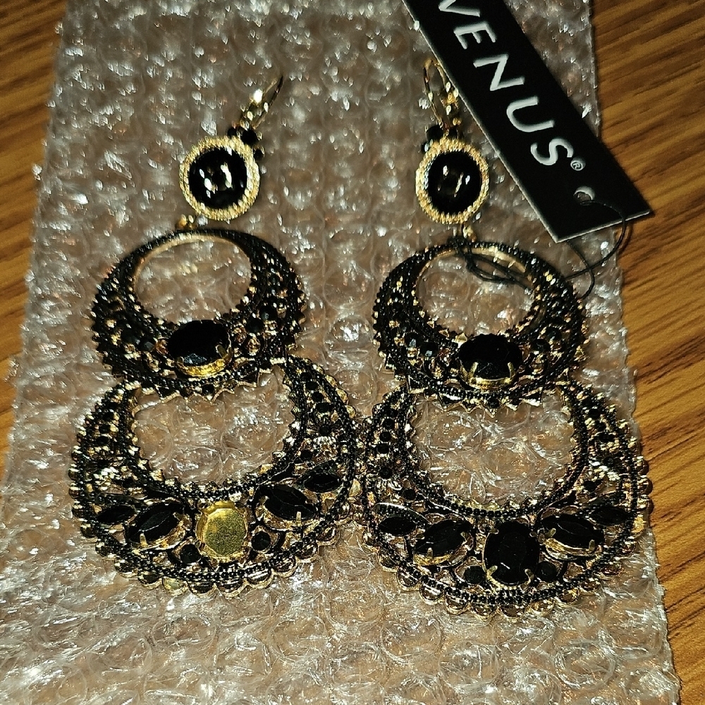 VENUS NEW Black and Gold Layered Filigree Hoop Earrings ( ONE STONE MISSING)